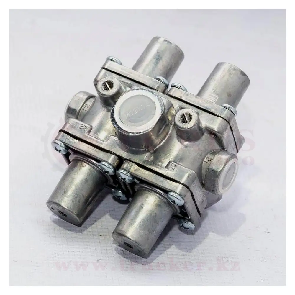 64221-3515310-10 (01) Клапан защитный 4-х контурный — изображение 1
